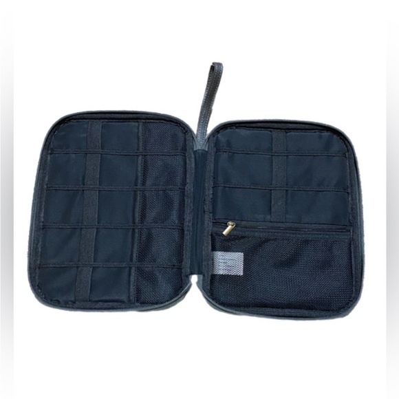 Frye and Co. vegan leather tech storage case 1 in vintage charcoal and cognac - Picture 5 of 7